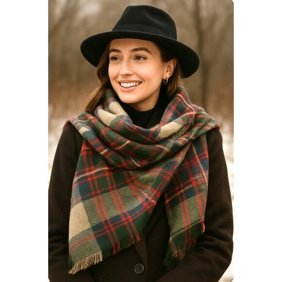 Oversized Plaid Blanket Scarf Shawl Wrap Red Green Tartan Fringe Winter Cozy - Picture 3 of 6